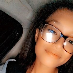 Meet your Posher, Liv